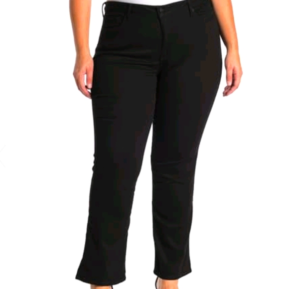 7X HOST PICK!!! NYDJ Barbara Bootcut Jeans - Picture 1 of 3